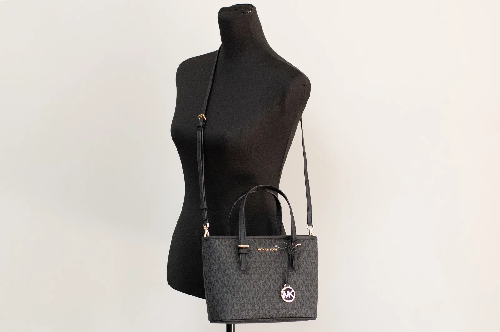 Michael Kors XS Carry All Jet Set Travel Womens Tote (BLACK SIG/GOLD) - Image 2