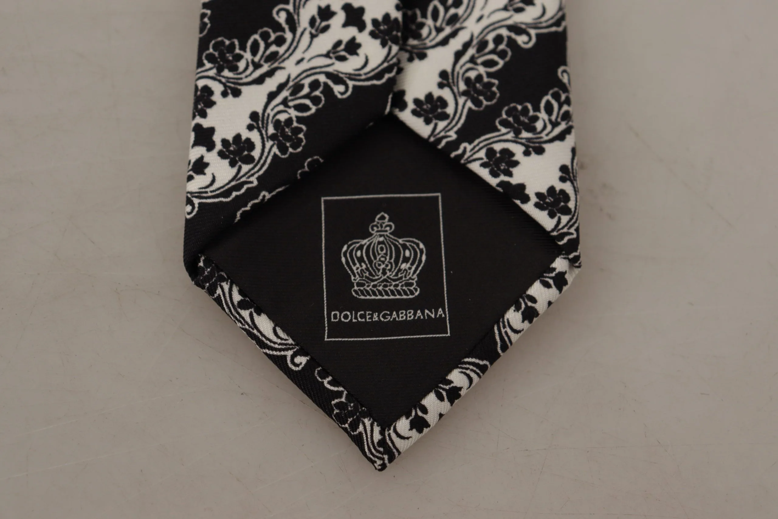 Black White Flower 100% Silk Print Adjustable Accessory Tie - Image 5