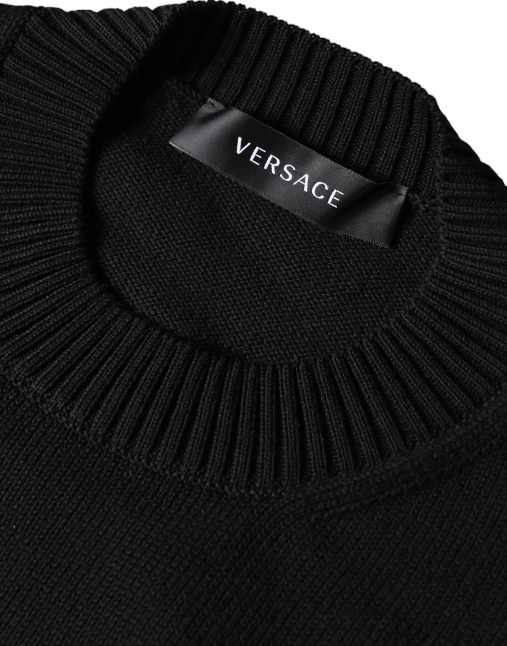 Black Medusa Embroidery Crew Neck Pullover Sweater - Image 3