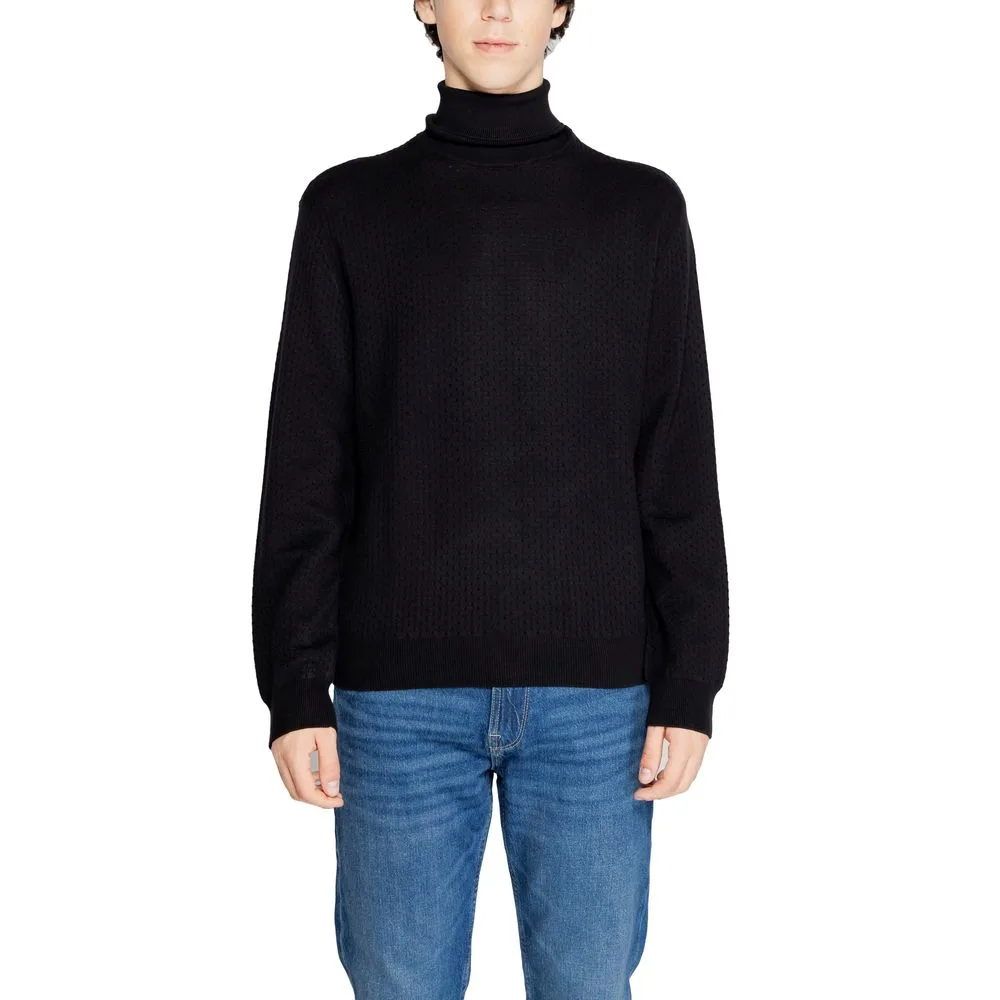 Black Cotton Turtleneck