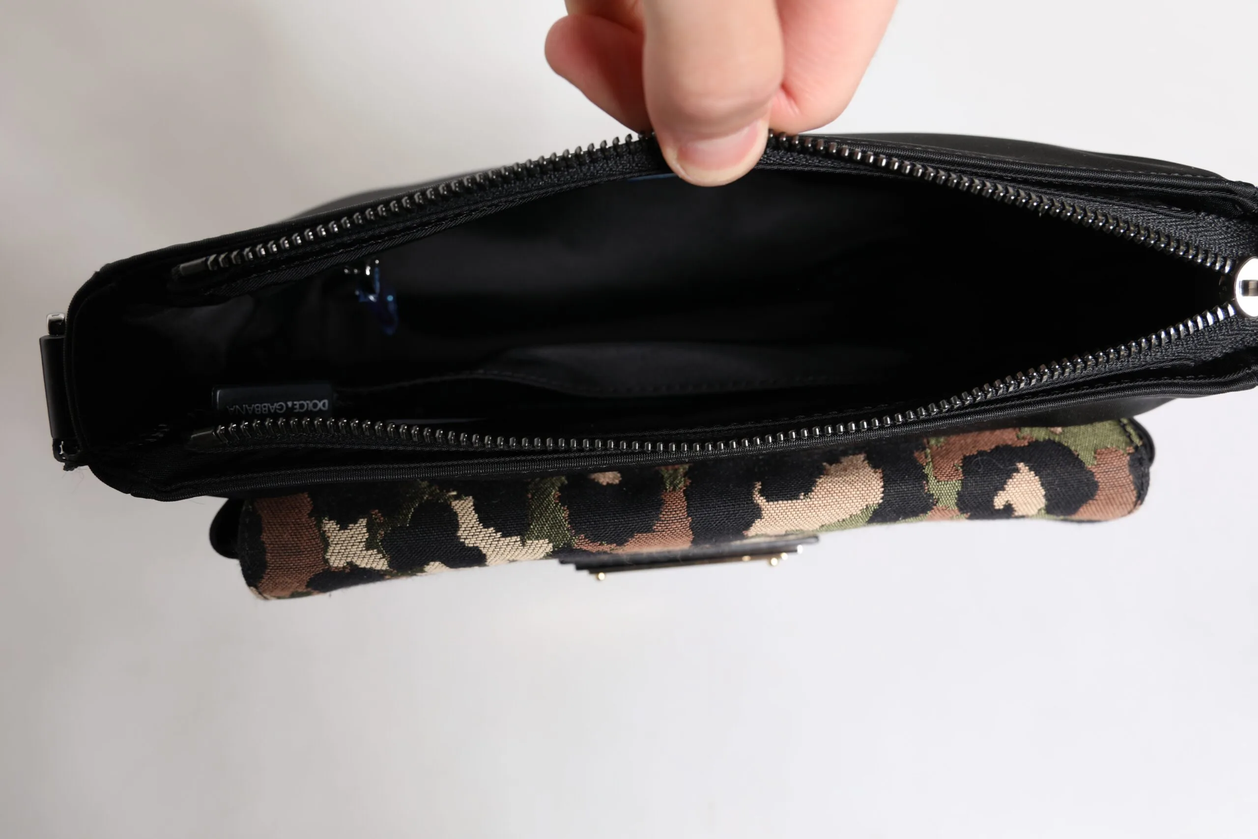 Multicolor Leopard Jacquard Crossbody Bag - Image 6