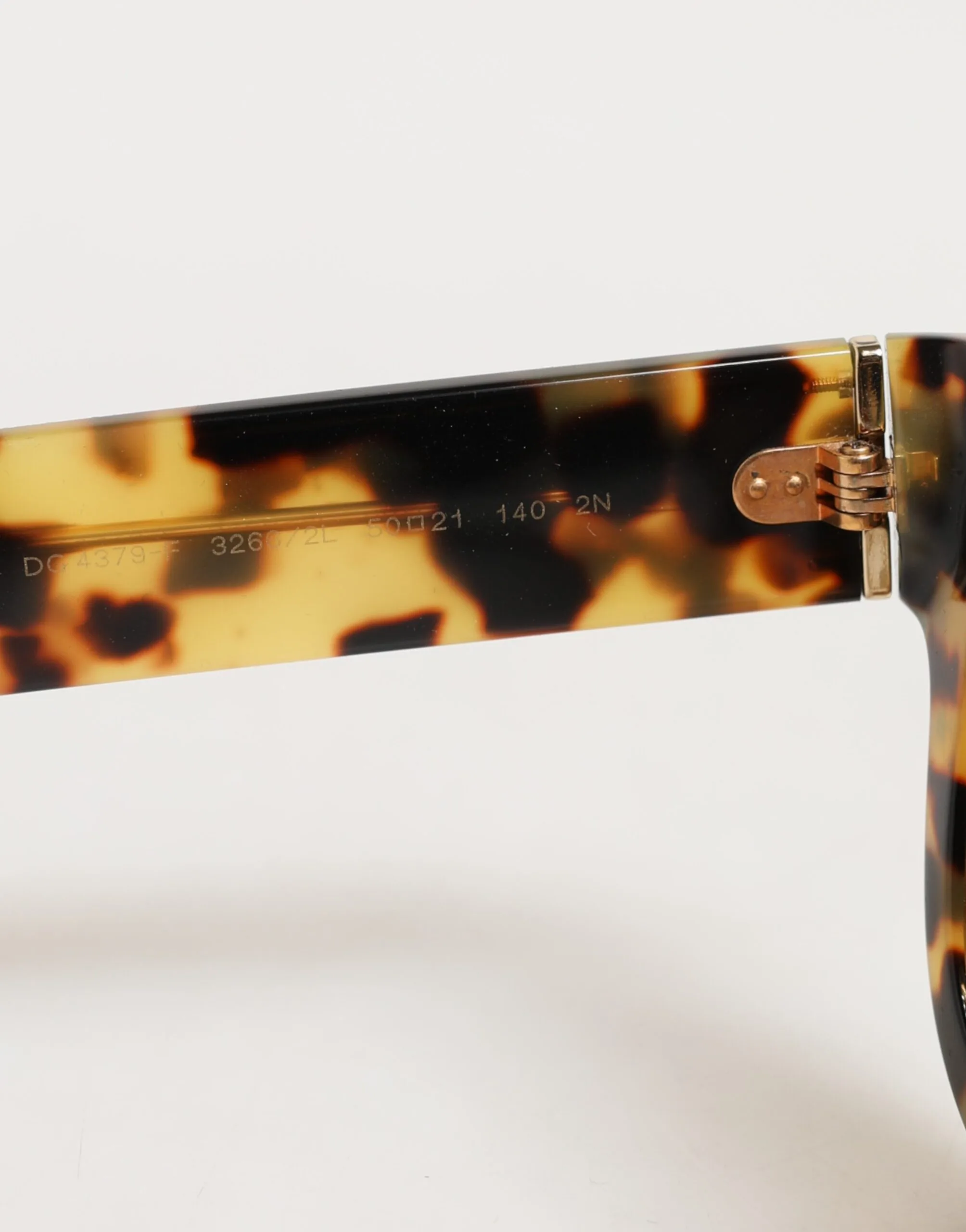 DG4379F White Tortoiseshell Gradient Acetate Shades Sunglasses - Image 6