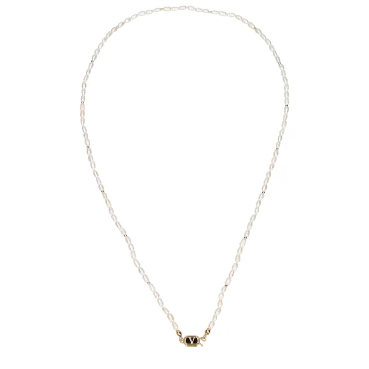 White Metal Necklace